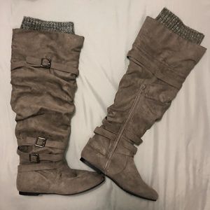 Women’s Brown/Tan Knee-high Boots. Excellent Condition. Size 9.